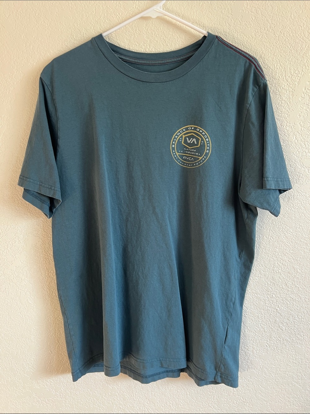 RVCA Men's Short Sleeve Graphic Tee